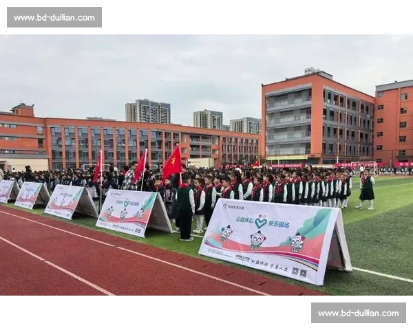 公益体彩情暖乡村校园 长春亚泰足球课点亮少年梦想 公益体彩情暖乡村校园 长春亚泰足球课点亮少年梦想