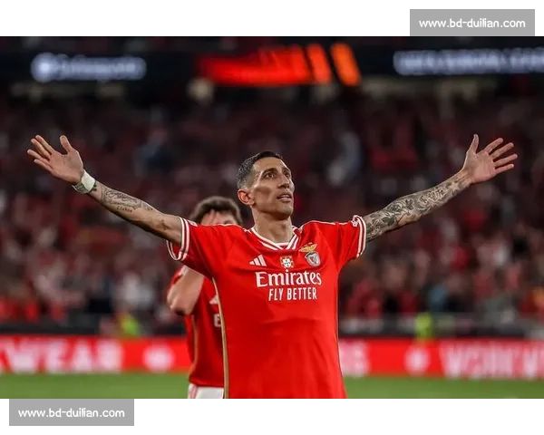 叉车工铁卫缺席!奥克兰城世俱杯迎战拜仁陷用人荒 叉车工铁卫缺席!奥克兰城世俱杯迎战拜仁陷用人荒