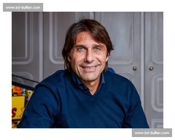 斯基拉:那不勒斯敲定恩多耶 5 年 300 万欧元合同,孔蒂再补强边路 斯基拉:那不勒斯敲定恩多耶 5 年 300 万欧元合同,孔蒂再补强边路