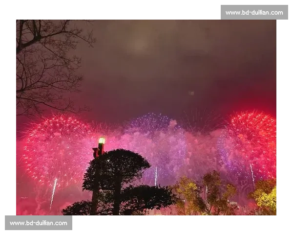 震撼！最后的烟火，点亮了整个城市的梦想