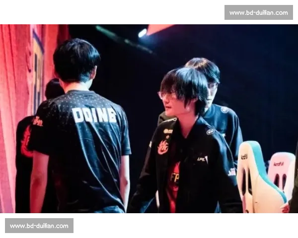 V5战队涅槃重生，赛后采访吐露心声：感谢所有不放弃我们的人！